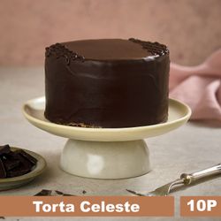 Torta Celeste: Panqueque Chocolate, Crema Chocolate, Mermelada Frambuesa, Pasta de Almendras 10 Porciones