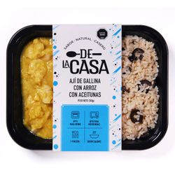 Ají de Gallina con Arroz con Aceitunas