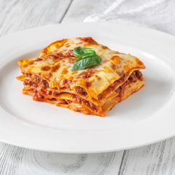 Lasaña Boloñesa un.