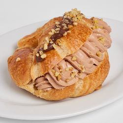 Croissant Relleno Crema Avellana