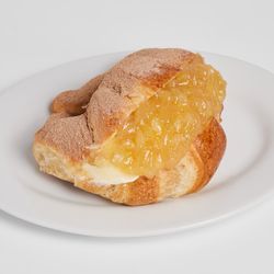 Croissant Relleno Manzana Canela